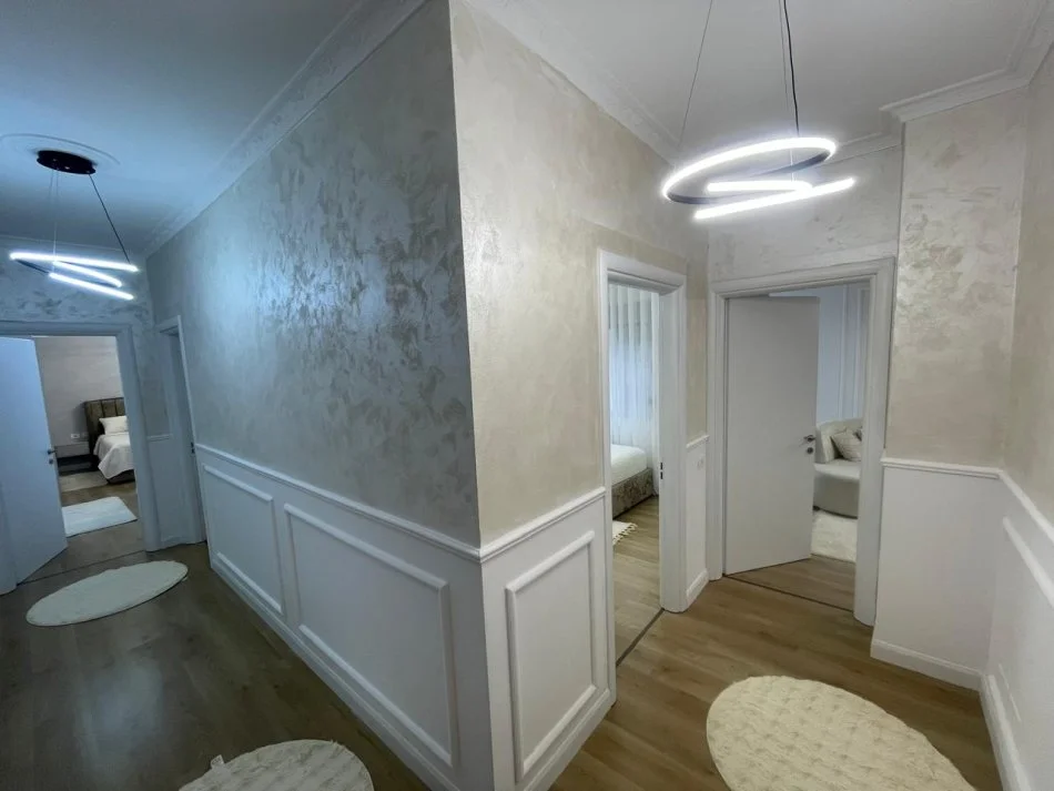 Tirane, shitet apartament 2+1+Aneks+Ballkon Kati 5, 101 m² 173.000 € (Astir)