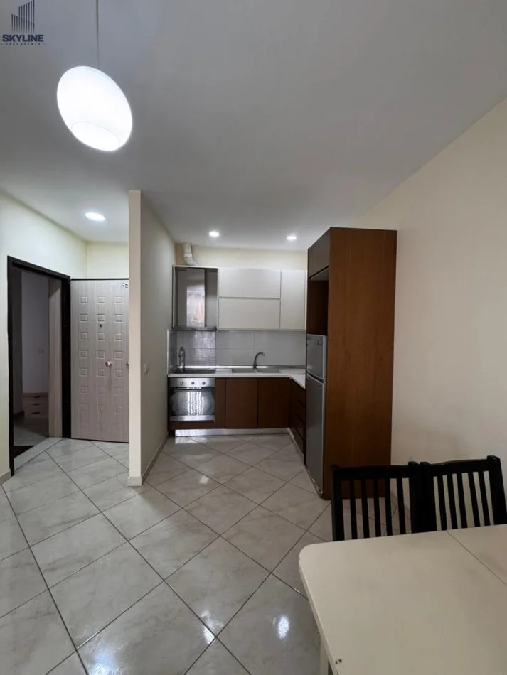 Tirane, shitet apartament 1+1 Kati 9, 78 m² 110.000 € (Astir)