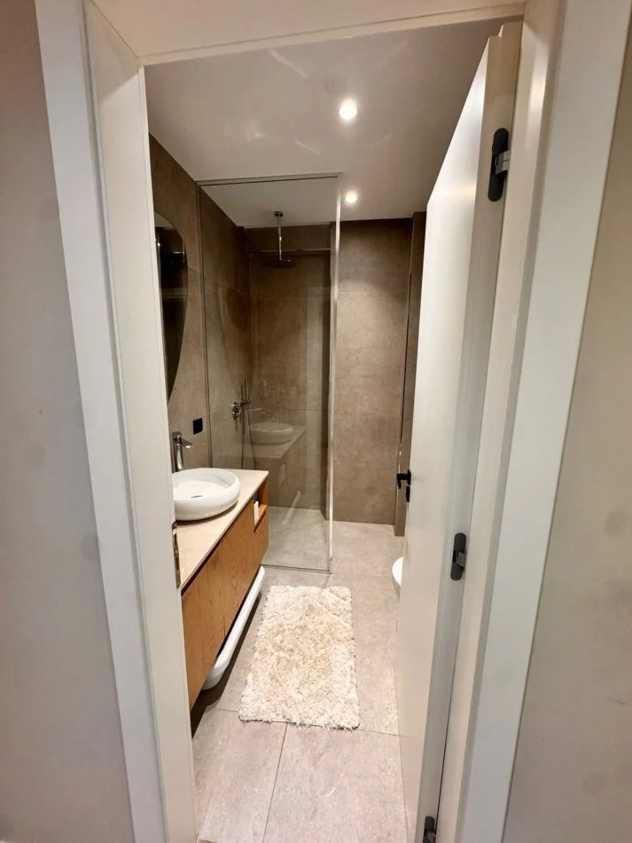 Tirane, shitet apartament 3+1+Ballkon , 163 m² 355.000 € (Kopshtit Botanik)