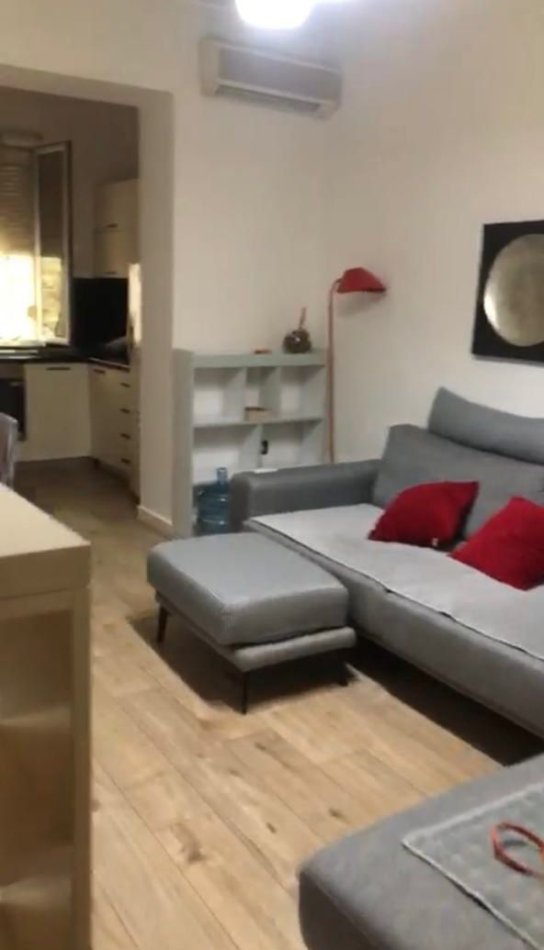 Tirane, jepet me qera apartament 1+1 Kati 2, 60 m² 600 € 