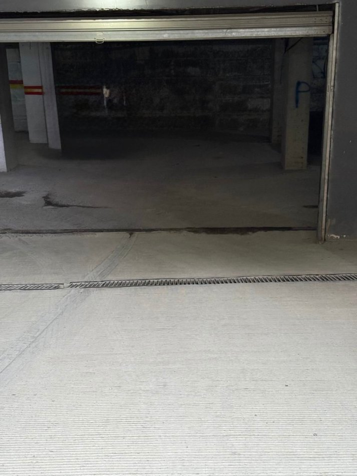 Tirane, shes garazh | post parkimi Kati 0, 18 m² 30.000 € (Rruga Aleksandri i Madh)