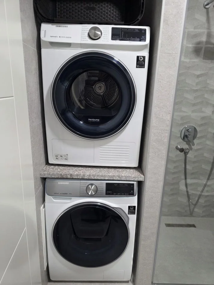 Tirane, shitet apartament 3+1 , 131 m² 141.000 € (Rruga e Dajtit)