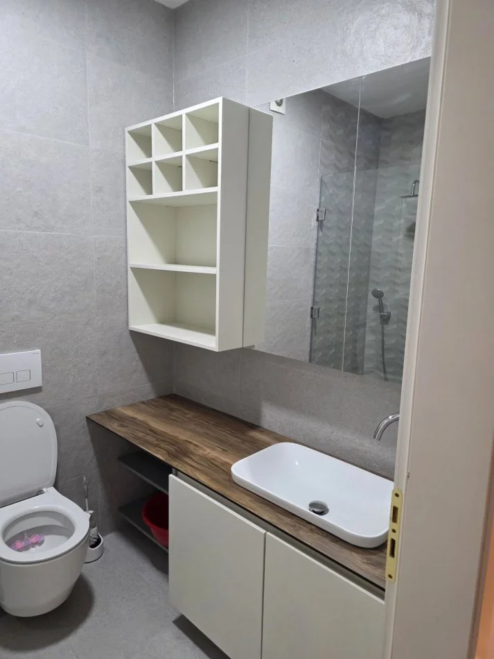 Tirane, shitet apartament 3+1 , 131 m² 141.000 € (Rruga e Dajtit)