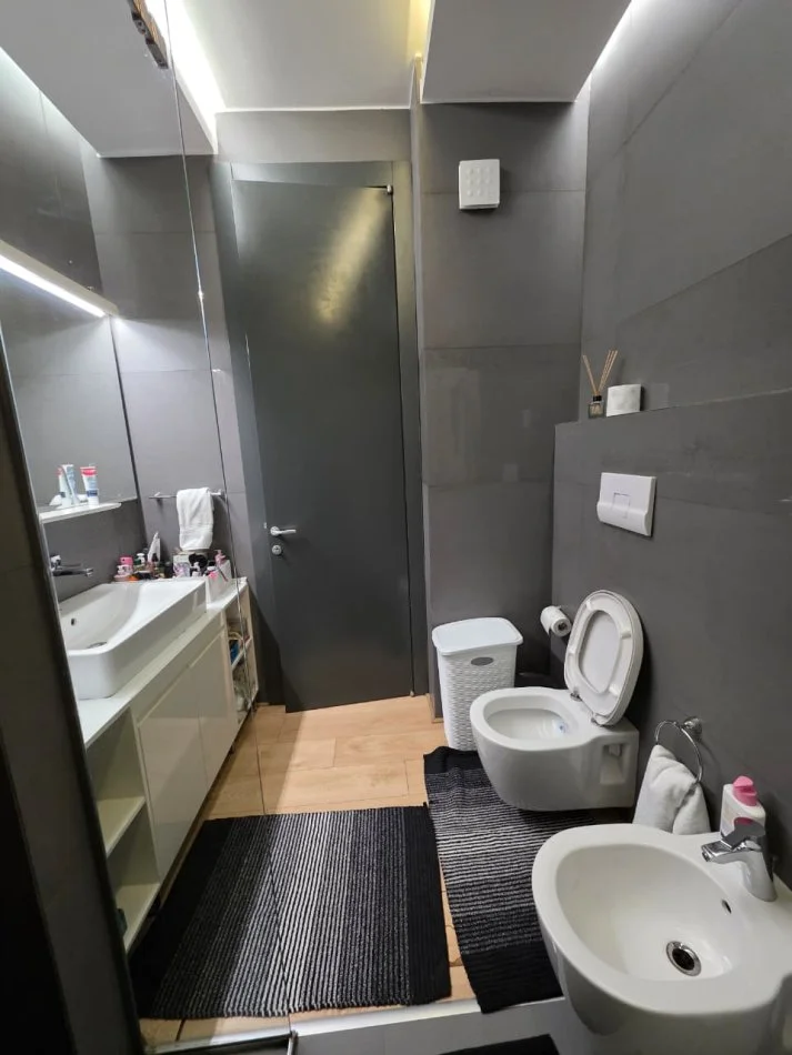 SHITET APARTAMENT 2+1+2 TEK KOMPLEKSI KIKA 2 , KOMUNA E PARISIT