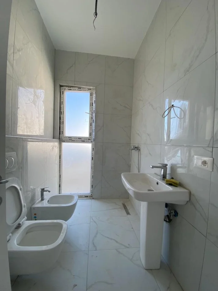 Tirane, shitet apartament 1+1+Ballkon Kati 9, 60 m² 97.900 € (Astir , Kompleksi Molla)