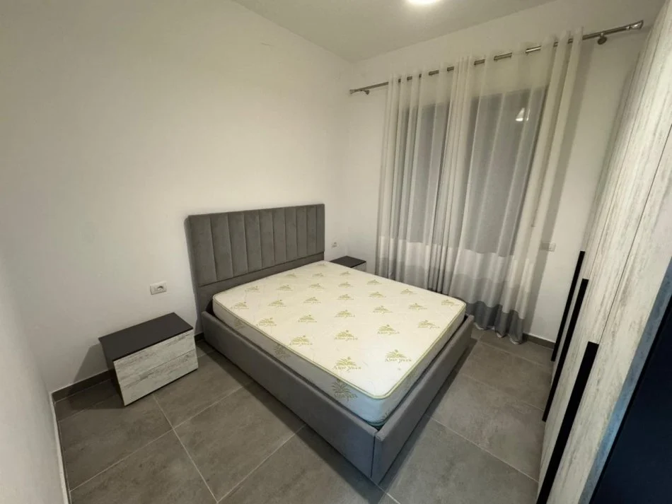 Tirane, jepet me qera apartament 1+1 Kati 0, 500 € 