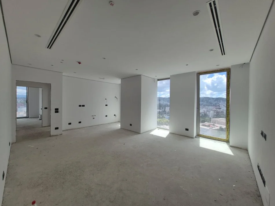 Tirane, jepet me qera zyre Kati 20, 150 m² 3.000 € (Downtown One)