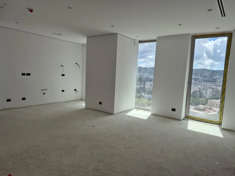 Tirane, jepet me qera zyre Kati 20, 150 m² 3.000 € (Downtown One)
