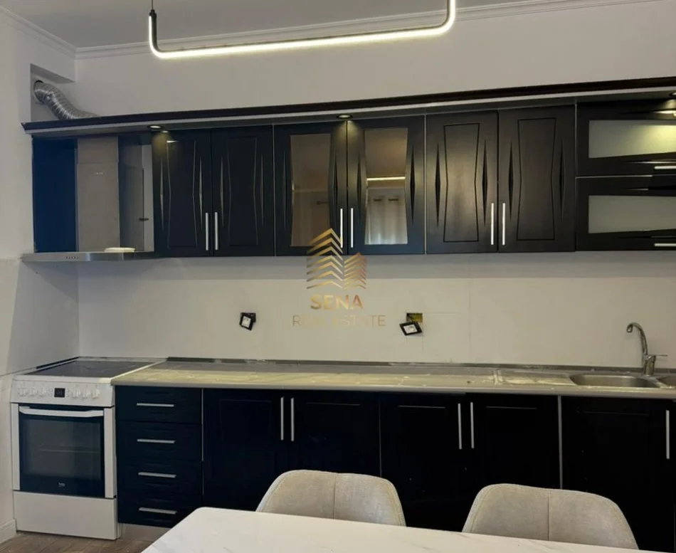 Tirane, jepet me qera apartament 2+1 Kati 2, 85 m² 800 € (Kodra e Diellit)