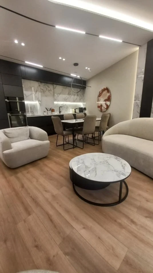 Tirane, shitet apartament 2+1 Kati 5, 100 m² 270.000 € 