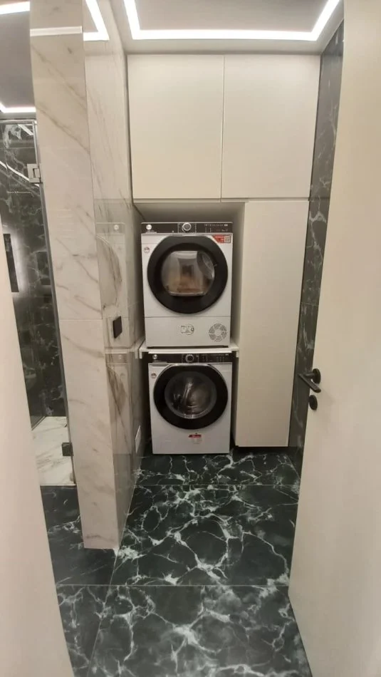 Tirane, shitet apartament 2+1 Kati 5, 100 m² 270.000 € 