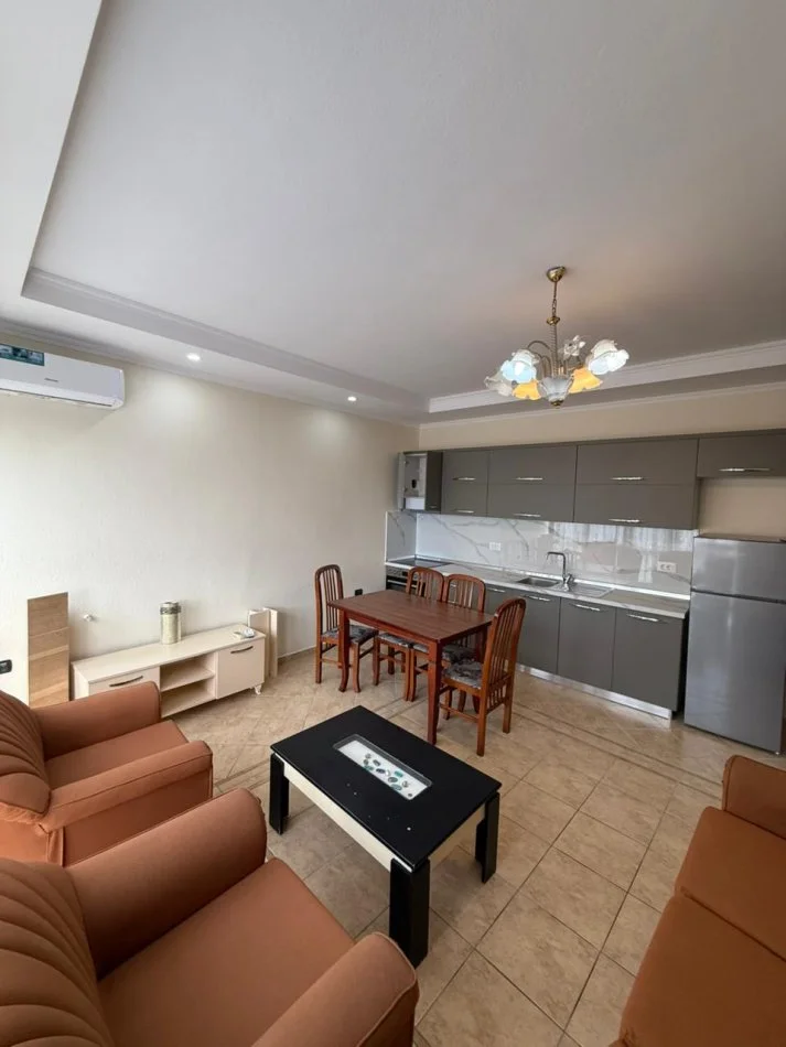 Tirane, jepet me qera apartament 2+1 Kati 3, 70 m² 500 € (farmacia 10)