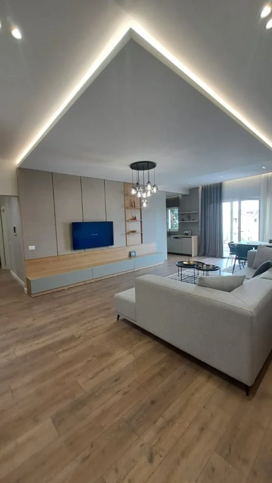 Tirane, jepet me qera apartament 3+1+Ballkon Kati 1, 140 m² 1.500 € (Kopshti Botanik)