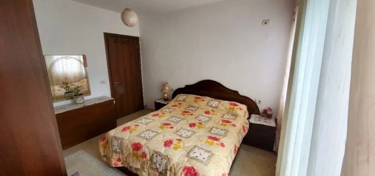 Tirane, jepet me qera apartament 2+1 Kati 4, 