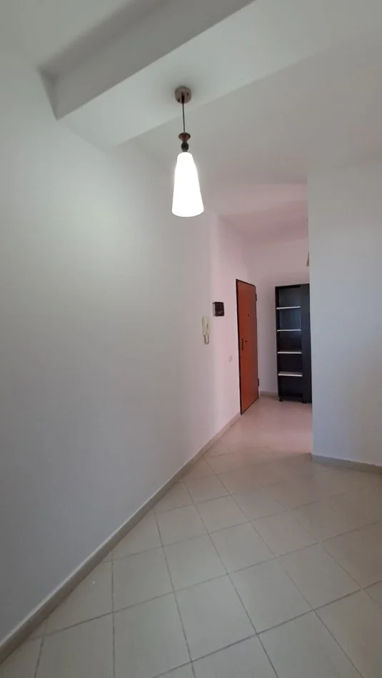 Tirane, shitet apartament 2+1+Aneks+Ballkon Kati 5, 78 m² 85.000 € (Astir)