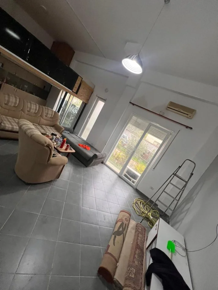 Tirane, shitet apartament 1+1 Kati 1, 70 m² 140.000 € (TREGU ELEKTRIK)