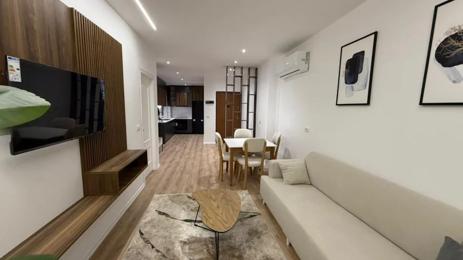 Tirane, shitet apartament 1+1+Aneks+Ballkon Kati 5, 71 m² 178.000 € (Rruga Fortuzi)
