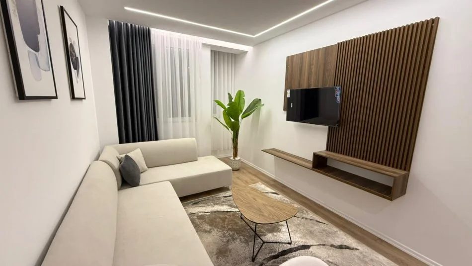 Tirane, shitet apartament 1+1+Aneks+Ballkon Kati 5, 71 m² 178.000 € (Rruga Fortuzi)