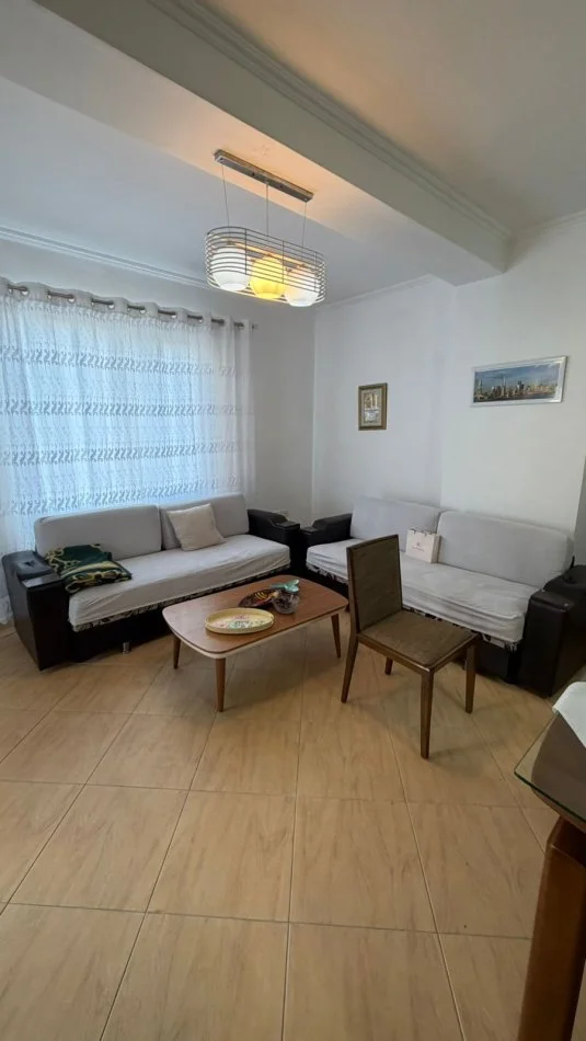 Tirane, jepet me qera apartament 1+1+Ballkon Kati 6, 400 € 