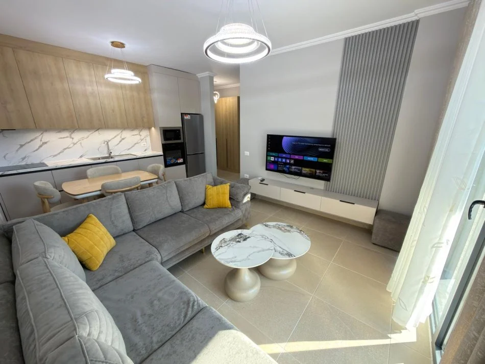 Tirane, jepet me qera apartament 2+1 Kati 4, 1.100 € 