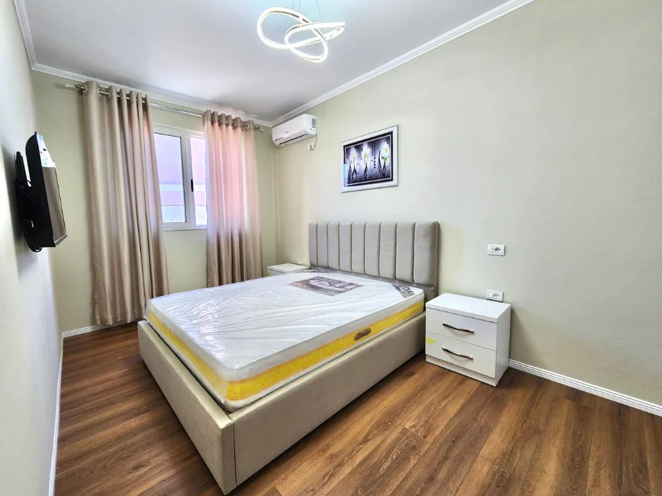 📌Jepet me Qira : Shtëpi Private 70m2 + Tokë 150m2 - 📍 Mullet -TEG 400€ me  2 vende parkimi, E re ,hera parë me Qira ( 3 min nga tegu) 🔥