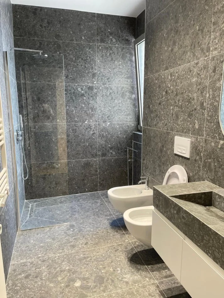 Tirane, jepet me qera apartament 1+1 Kati 2, 78 m² 1.250 € (GREEN VALLEY RESIDENCE .LIQENI I THATE)