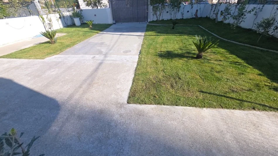 Vlore, shitet Vile 3+1 Kati 1, 386 m² 210.000 € (Pran kalceto Vlora, Rr.Kushtrimi)