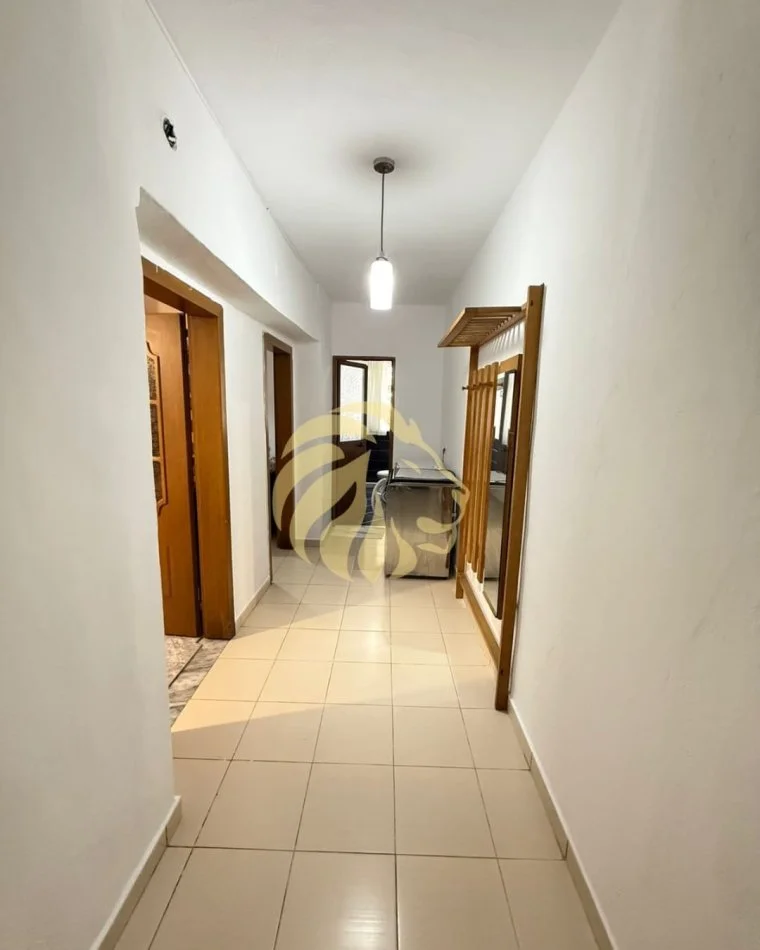 Tirane, jepet me qera apartament 2+1 Kati 1, 96 m² 500 € 