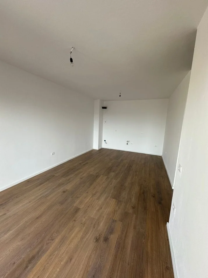 Tirane, jepet me qera apartament 1+1 Kati 8, 75 m² 500 € (DON BOSKO [TIRO TOWER])