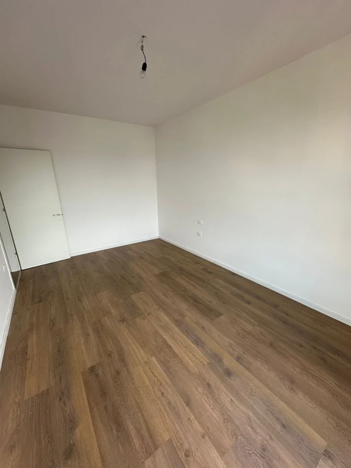 Tirane, jepet me qera apartament 1+1 Kati 8, 75 m² 500 € (DON BOSKO [TIRO TOWER])