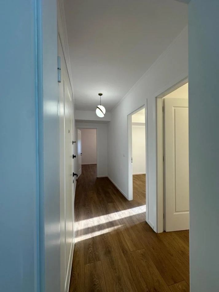 Tirane, shitet apartament 2+1+Ballkon Kati 4, 65 m² 118000€