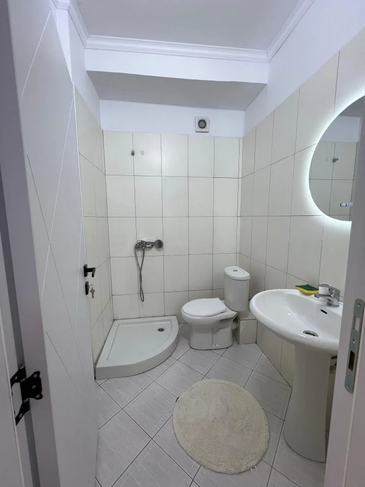 Tirane, shitet apartament 2+1 , 108 m² 173.009 € (Astir)