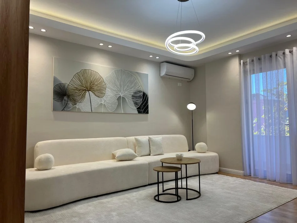 Tirane, shitet apartament 2+1+Aneks+Ballkon Kati 2, 108 m² 173.000 € (Prane Bar Artistit)