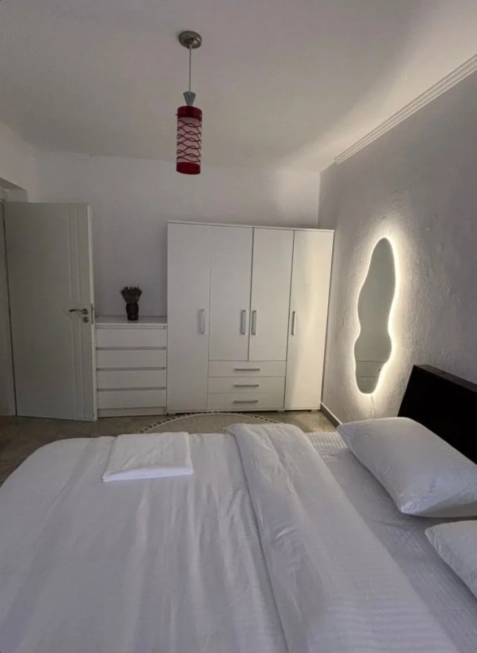 Tirane, jepet me qera apartament 2+1+Ballkon Kati 3, 80 m² 800 € (Rruga "Idriz Dollaku")