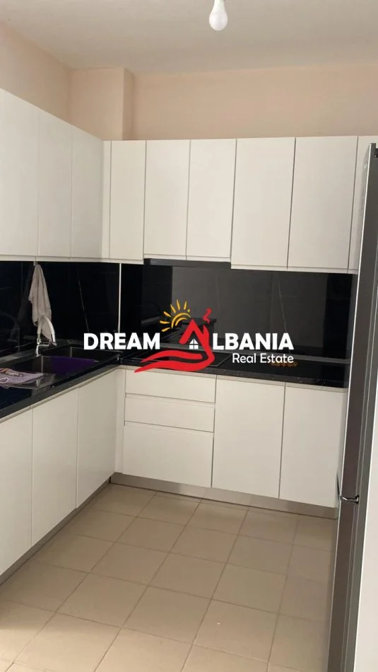 Tirane, shitet apartament 2+1 Kati 4, 99 m² 138.600 € (astir)