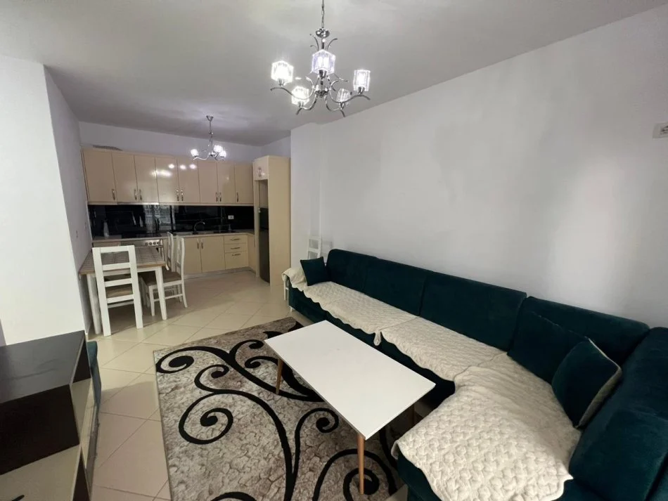 Tirane, jepet me qera apartament 1+1 Kati 6, 450 € 