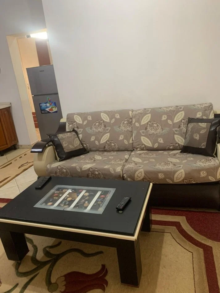 Tirane, jepet me qera apartament 1+1 Kati 1, 60 m² 300 € 