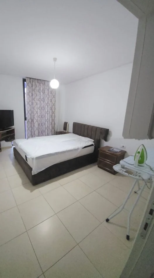 Tirane, jepet me qera apartament 2+1 Kati 6, 
