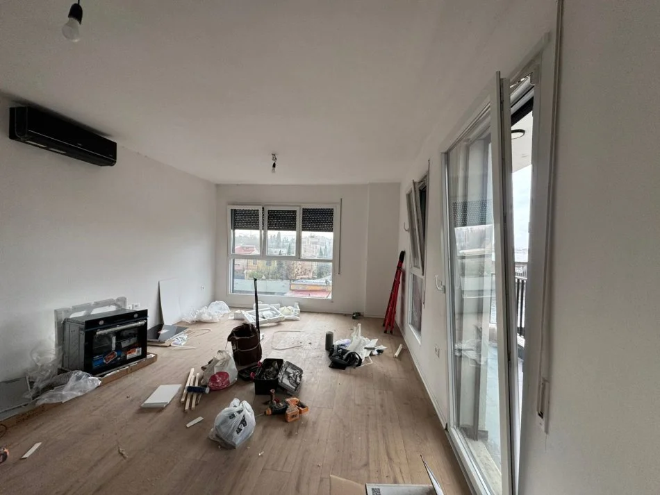 Tirane, jepet me qera apartament 2+1 Kati 2, 580 € 