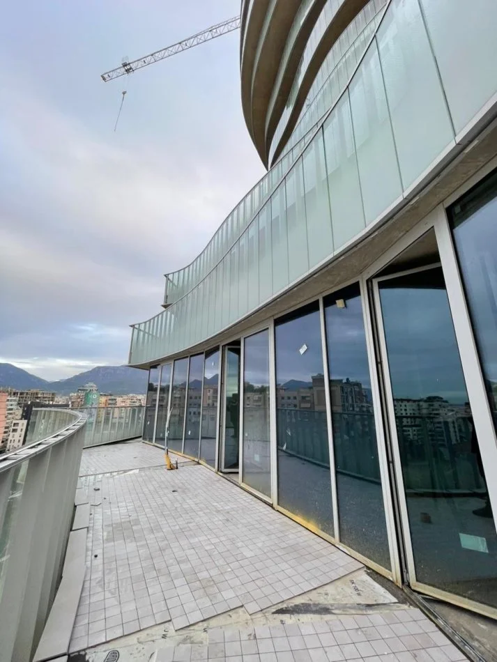 Tirane, shitet apartament 1+1+Aneks+Ballkon Kati 11, 80 m² 378.000 € 