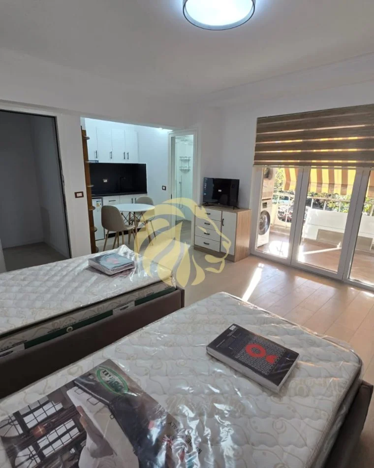 Tirane, jepet me qera garsonier 1+1 , 34 m² 500 € 