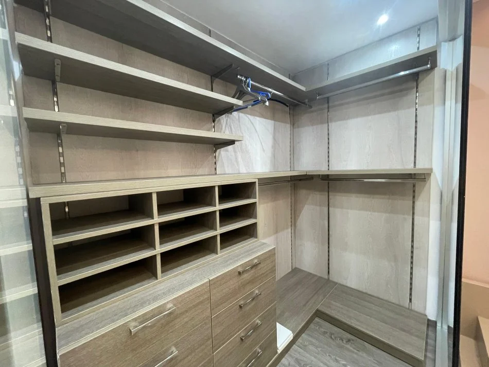 Tirane, jepet me qera apartament 2+1+Aneks+Ballkon Kati 9, 115 m² 1.200 € 