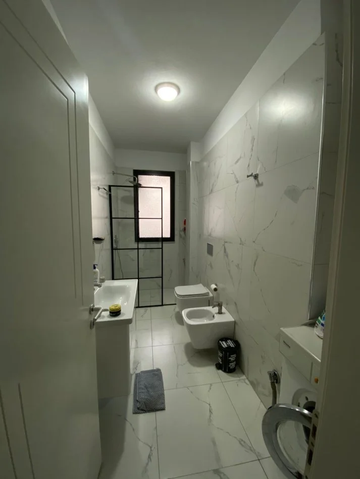 Tirane, shitet apartament 2+1+Aneks+Ballkon Kati 4, 109 m² 