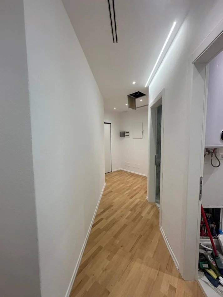 Tirane, shitet apartament 2+1+Ballkon Kati 5, 129 m² 454.500 € (Liqeni Artificial)