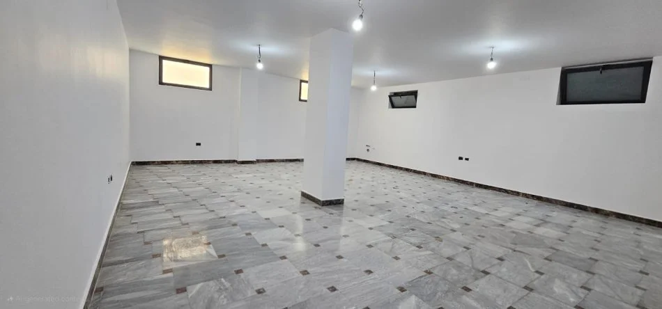 Tirane, jepet me qera ambjent biznesi , 201 m² 300.009 Lek (Rruga Sami Frashëri)