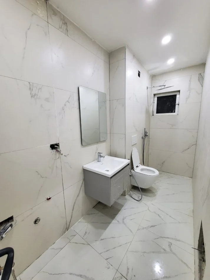 Tirane, shitet apartament 1+1+Ballkon , 75 m² 190.009 € (Komuna e Parisit)