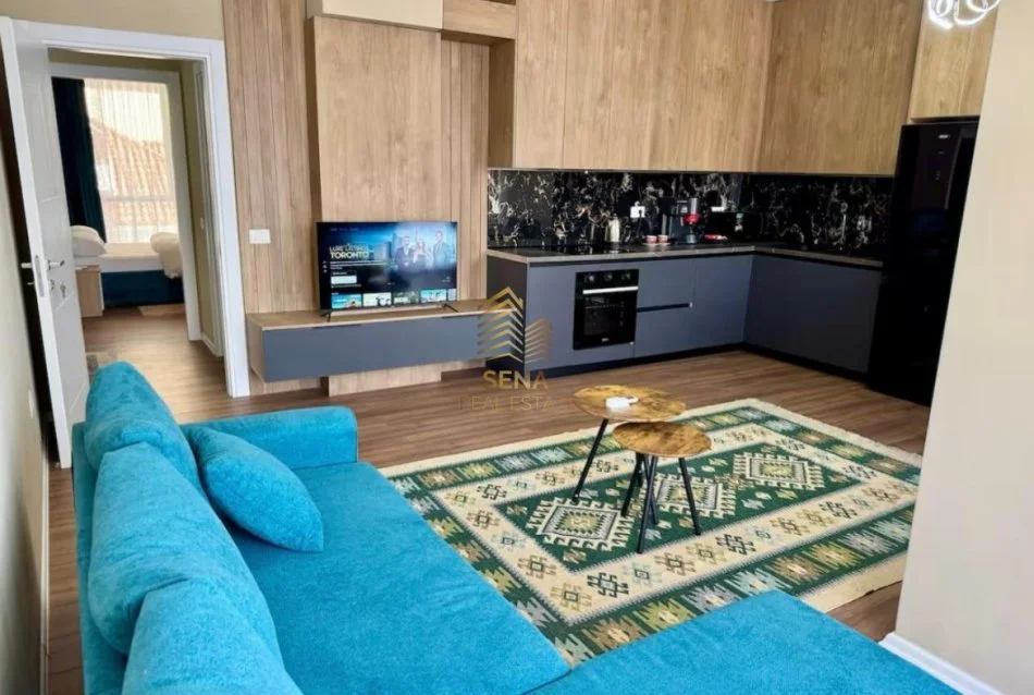 Tirane, jepet me qera apartament 2+1+Ballkon Kati 1, 110 m² 900 € (Rruga Riza Cerova)