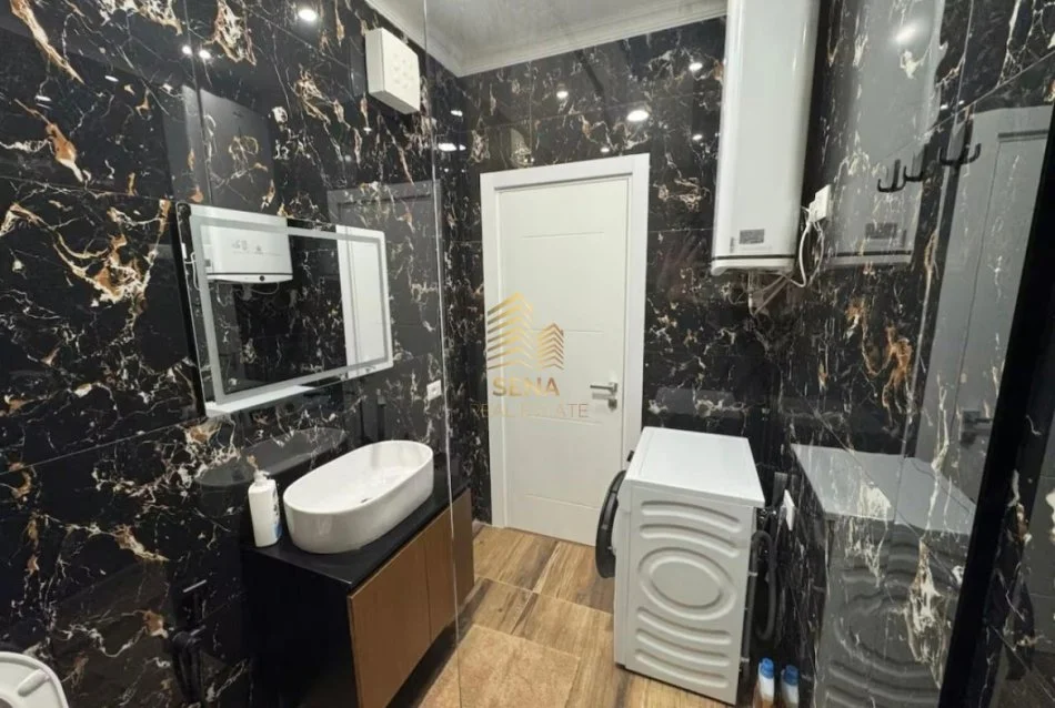 Tirane, jepet me qera apartament 2+1+Ballkon Kati 1, 110 m² 900 € (Rruga Riza Cerova)