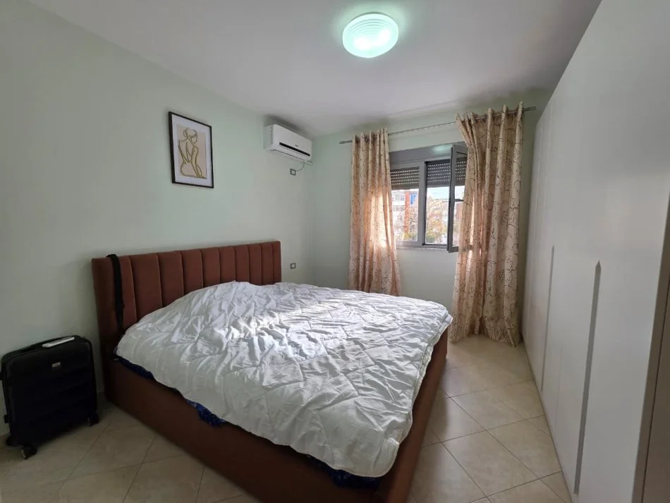 SHITET APARTAMENT 1+1 TEK OXHAKU