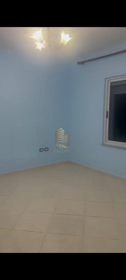 Tirane, Jepet me qera Hyrje Private, 2+1+2, Kati 1, 125 m² 350 € (Kodra e Priftit)